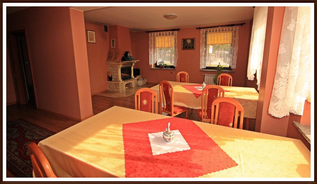 Bierdzany Dworek Jana Bed & Breakfast エクステリア 写真